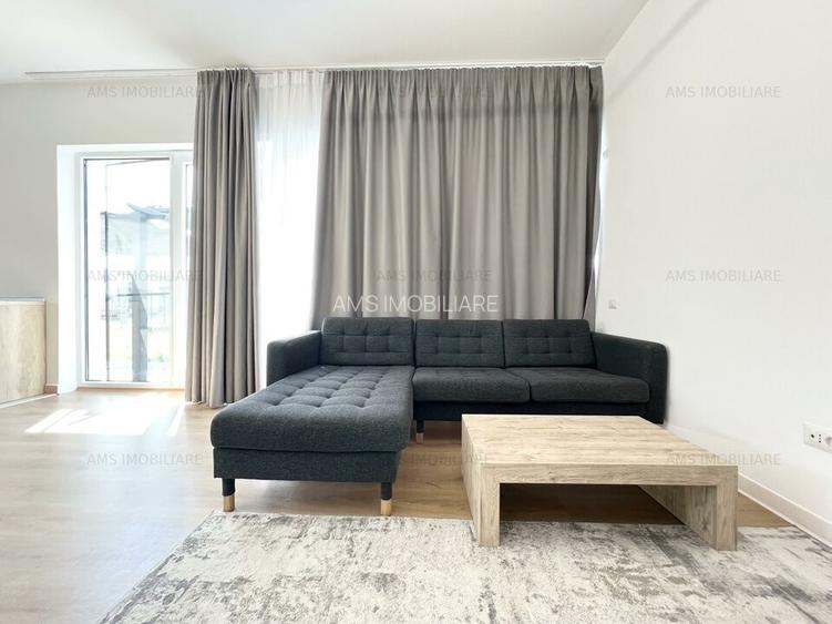 SUPERB / GRADINA GENEROASA / LOC PARCARE - 4