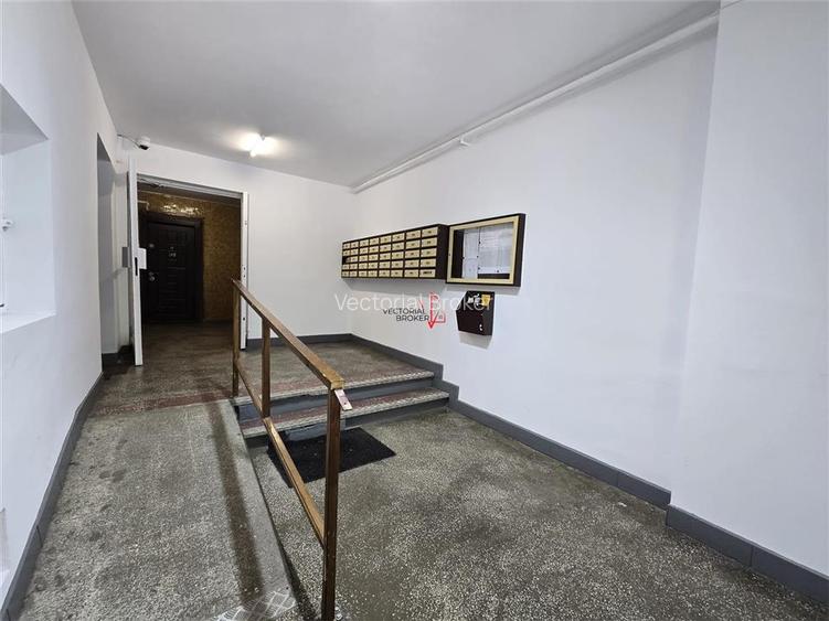 4 camere decomandate chiar la intrarea in parc, reper Palatul Ghica Tei - 32