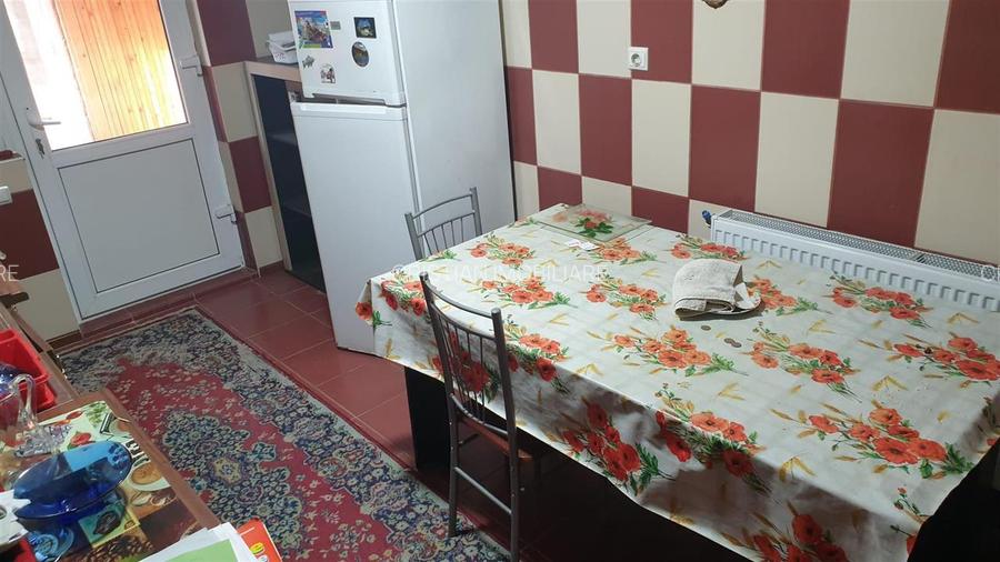 Casa 3 camere, 2 bai, teren 200 mp, Radu Negru - Buzaului - 18