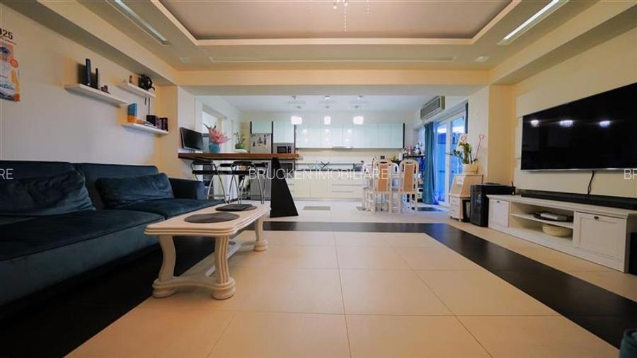 Lifestyle contemporan intr un apartament spatios cu 3 camere - 2