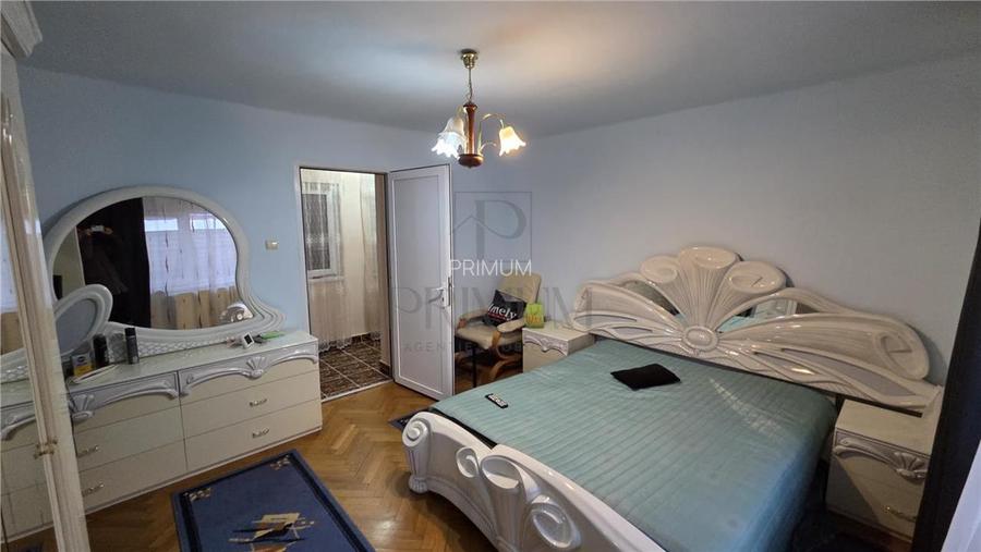 GIROCULUI, CASA 6 CAMERE P+1+pod, 2 BAI, BUCATARIE INCHISA - 12