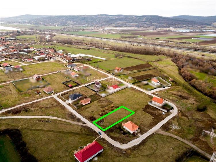 RECO Teren intravilan pentru loc de casa 810 mp  cu utilitati- Fughiu - 2