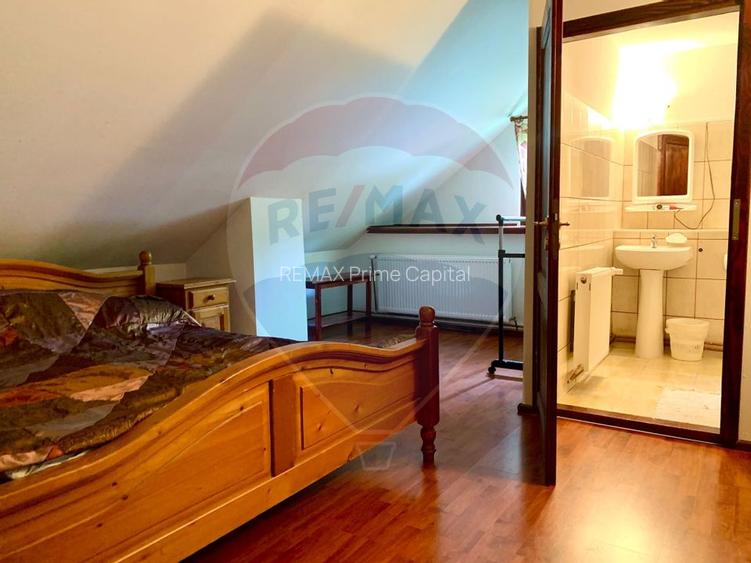 Pensiune cu 13 camere de vânzare in Bulz - 38