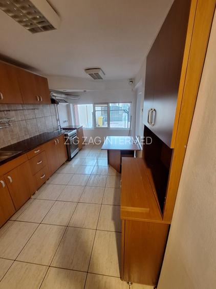 Capitol, imobil P+1, IDEAL BIROURI, 150 mp., curte - 8