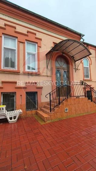 Casă cu piscină de vânzare în zona Piața Centrală Galați - 24