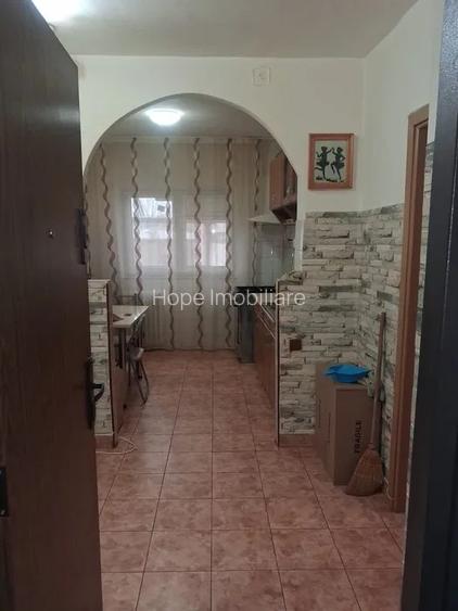 Piata Sudului metrou - 2 camere , ideal investitie - 4