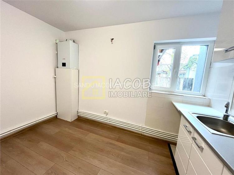 Casa de închiriat, Str. Traian, zona centrala a mun. Bacau - 8