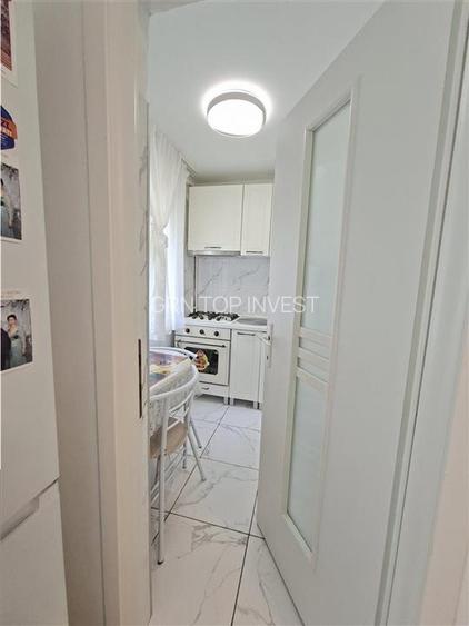 Garsoniera moderna cu pivnita zona Lazaret - 13