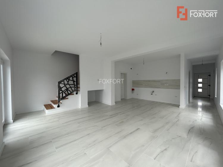 Duplex deosebit cu 5 camere in Ghiroda  - 3