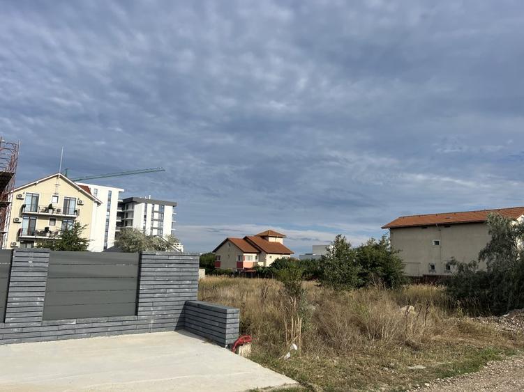 Vând teren intravilan Mamaia Sat-Negociabil