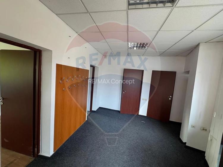 Casă  cu 5 camere de închiriat în zona Marasti, Piața 1 Mai - 11