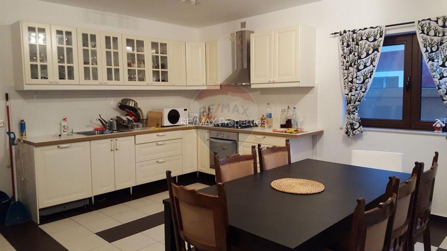 De vanzare vila langa lac la Moara Vlasiei - 5