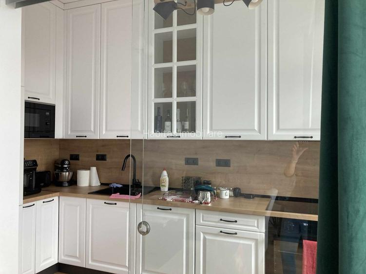 3 camere zona The Office, bloc nou - 2