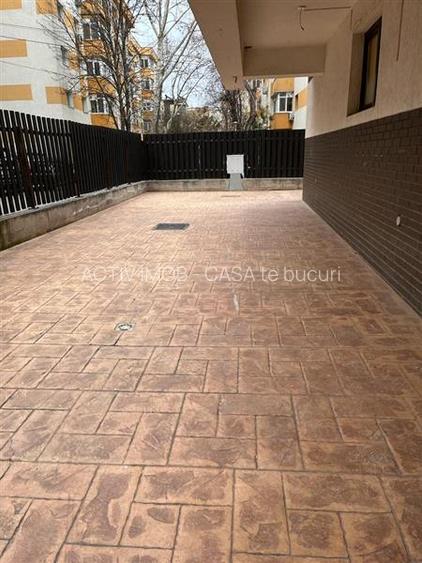 Spatiu comercial 2 camere de vanzare Sebastian - 6