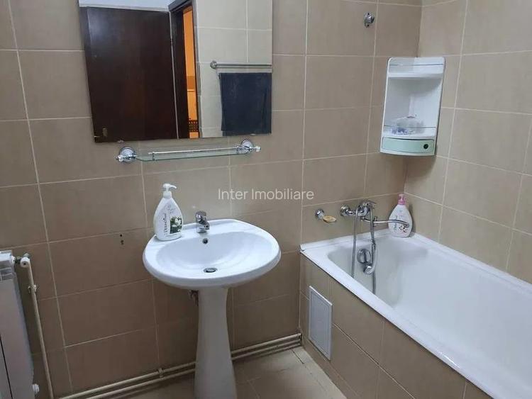 2 camere, decomandat, 57 mp, de inchiriat apartament in zona Tatarasi, COD161163 - 7