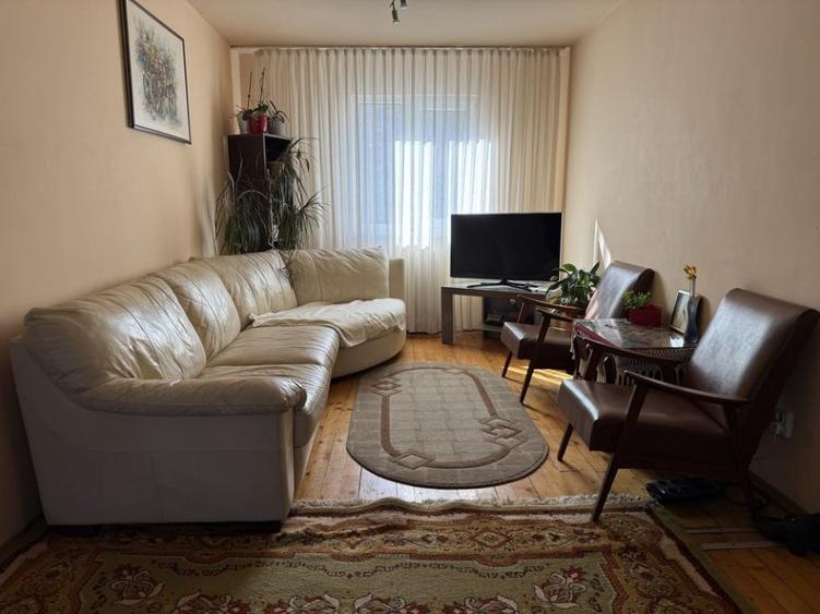 Apartament 4 camere in zona Nora Manastur