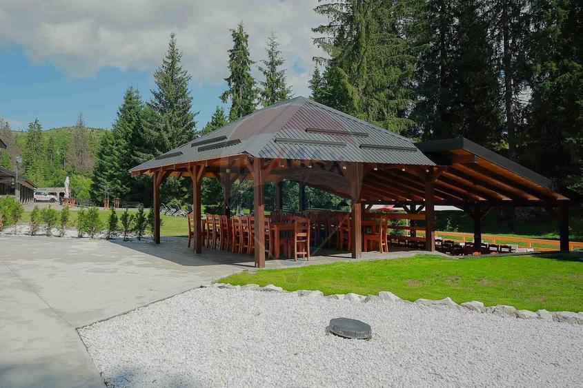 Hotel-Spa-Restaurant nou de Vânzare, 26 Camere, în Padiș,