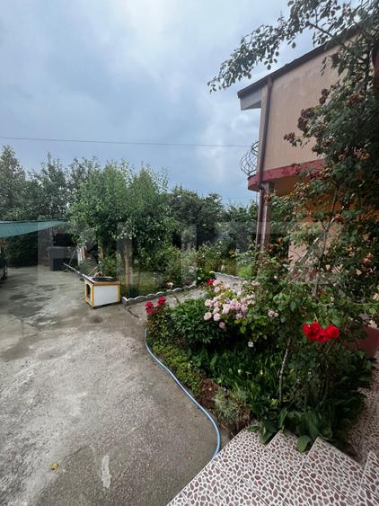 Casa de vanzare, 225 mp, sat Costi