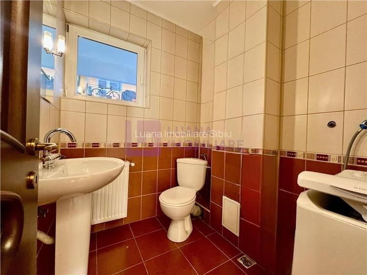 Apartament de inchiriat | 4 camere | 2 bai | Strand | - 7