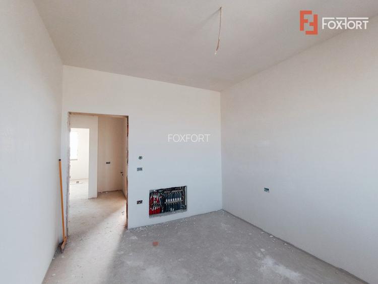 Duplex 4 camere despartit prin perete dublu - Giroc - ID V3463 - 23