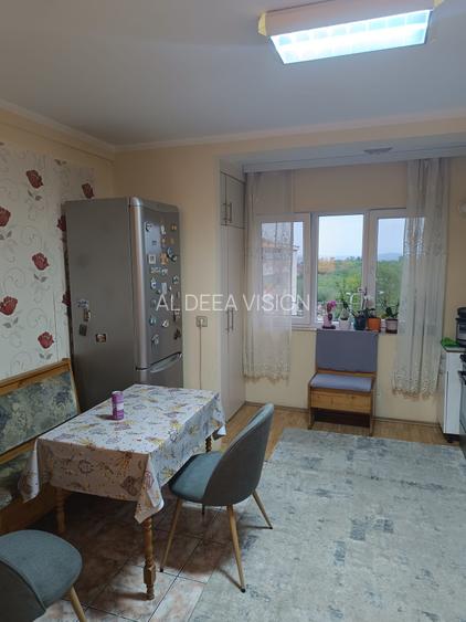Apartament 2 camere, de vânzare, zona între lacuri, strada Tulcea,  etaj 3/4 - 2