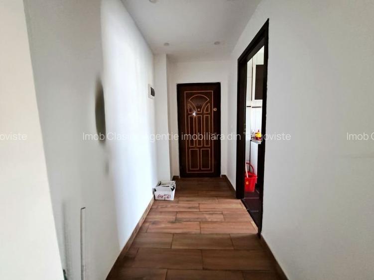 Inchiriere apartament 2 camere, micro 11 Targoviste - 10