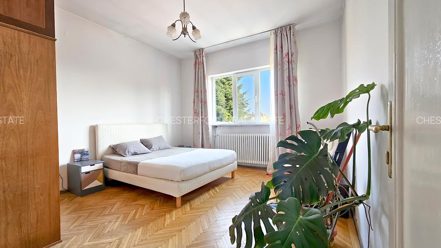 Apartament 3 camere Hala Traian zona linistita - 2