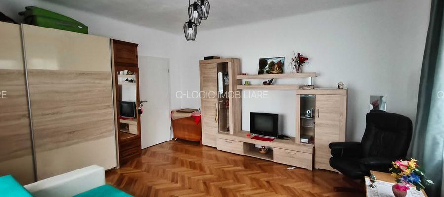 Garsoniera in casa, libera la vanzare zona Astra - 2