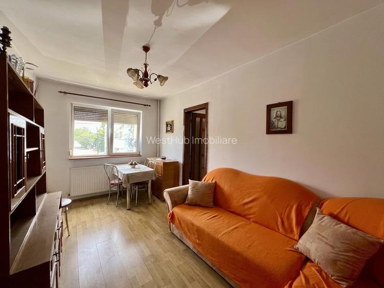 Apartament 3 camere, 42 mp utili, etaj 1 - zona Calea Sagului - 3