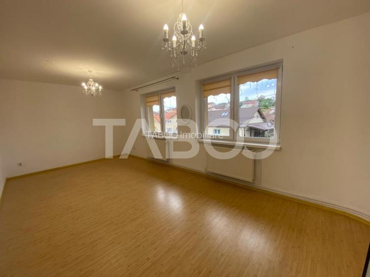 Spatiu birouri 80 mpu 2 camere loc de parcare cartier Strand Sibiu - 2