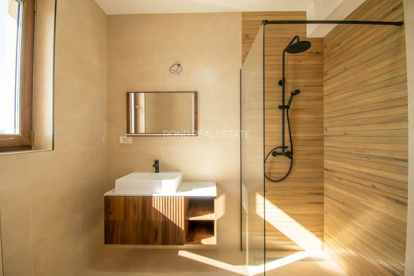 Vila alipita, impecabil executata, teren 350mp, preechipare AC - 19