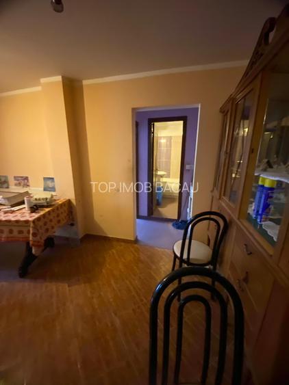 2 DECOMANDATE spatios, etajul 2, bloc 1985, centrala, Stefan cel Mare - 6