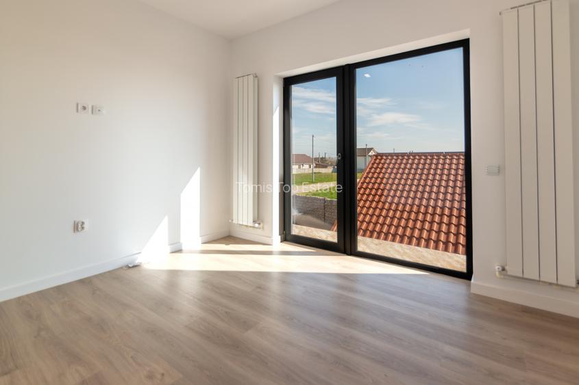 Casa moderna P+1  cu vedere la lac , Corbu - 46