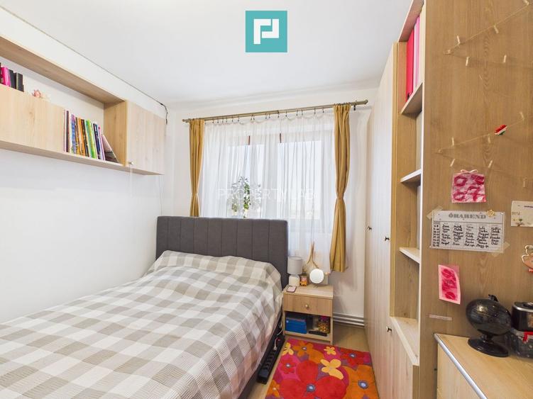 Apartament  5 camere la cheie în Vlaicu - 15