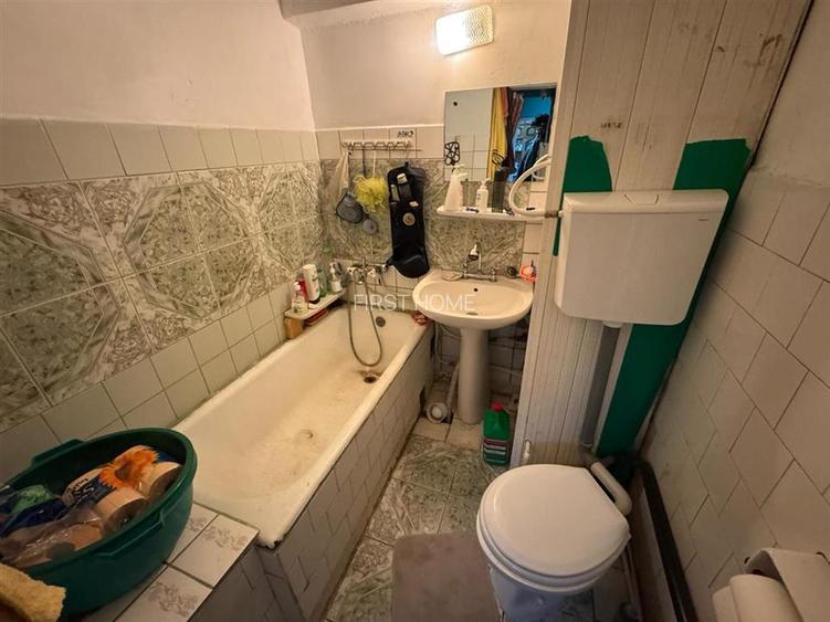 Apartament 3 camere zona centrala , etaj 7, pret 63.000 Euro neg. - 10