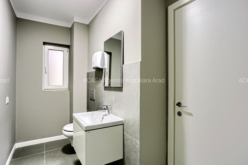 De închiriat Birou de Lux, Zona Centrlă, la Preț Promoțional - 6