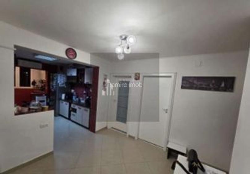 4 Camere 80 mp - 2 balcoane  bloc 1982 - 2