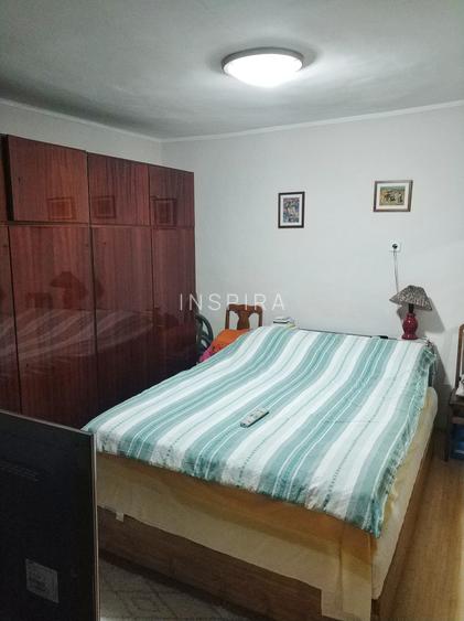 Km 4-5 - Casa renovata, situata in centrul cartierului - 9