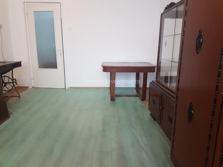 Apartament doua camere, decomandat, balcon mare, CT, sud estic, beci, lift nou - 4
