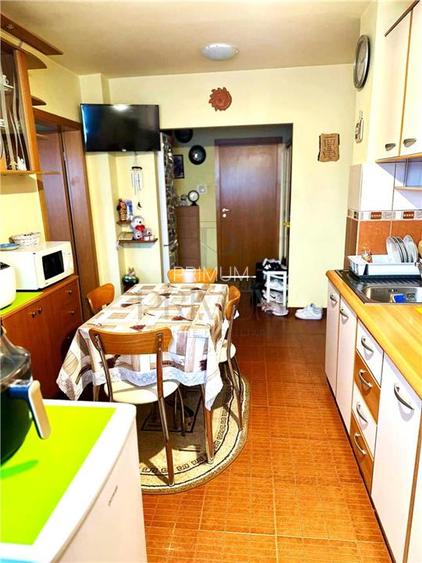 DAMBOVITA - ETAJ 3 LIFT - 3 CAMERE - DECOMANDAT - CENTRALA PROPRIE - BLOC IZOLAT - 4
