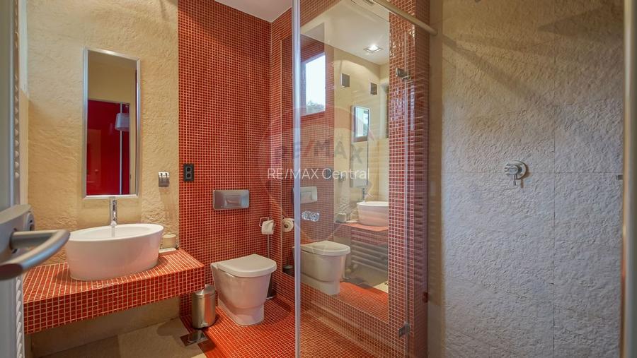 Proprietate de vânzare – Clădire premium pe drumul spre Poiana Brașov - 37