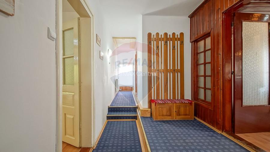 Vilă cu farmec istoric în Bușteni, pensiune sau locuință de vacanță! - 20