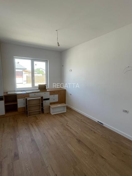 VILA PE PARTER CU MANSARDA - 500 mp TEREN in CORBEANCA - 20