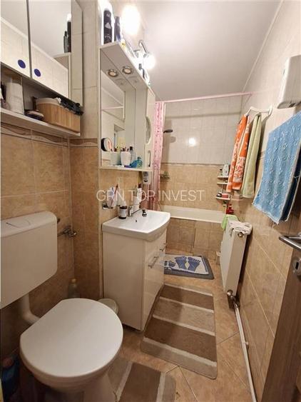 Apartament 3 camere 2 bai debara zona Semaforului - 10