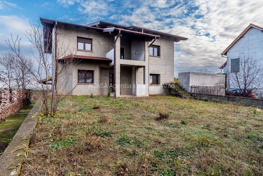 Casă spatioasa, construcție nouă – Zimandu Nou Teren 998 mp Comision 0 - 3