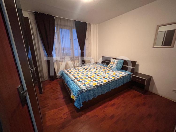 De vanzare apartament 3 camere spatios cu balcon Piata Delfinului - 4