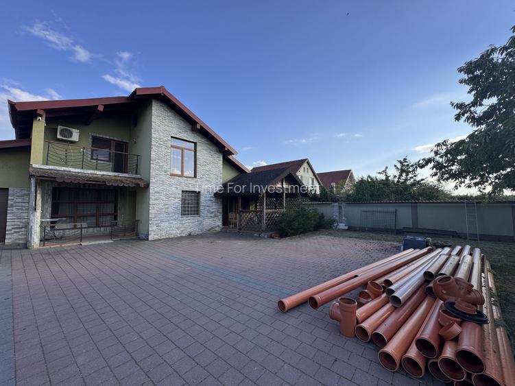 Casa Individuala Sanmihaiu Roman,P+M,5 Camere,2 Bai,Renovata Complet,Semicentral - 3