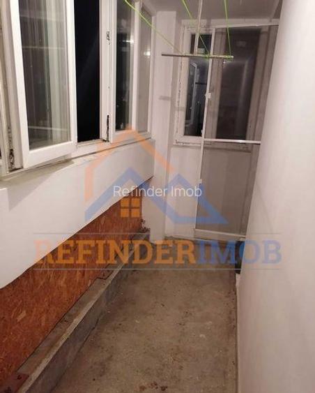 Apartament de vanzare cu 3 camere, zona Titan - 7