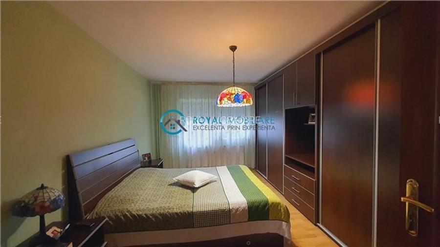 Royal Imobiliare - Vanzare apartament 4 camere zona Cioceanu - 10