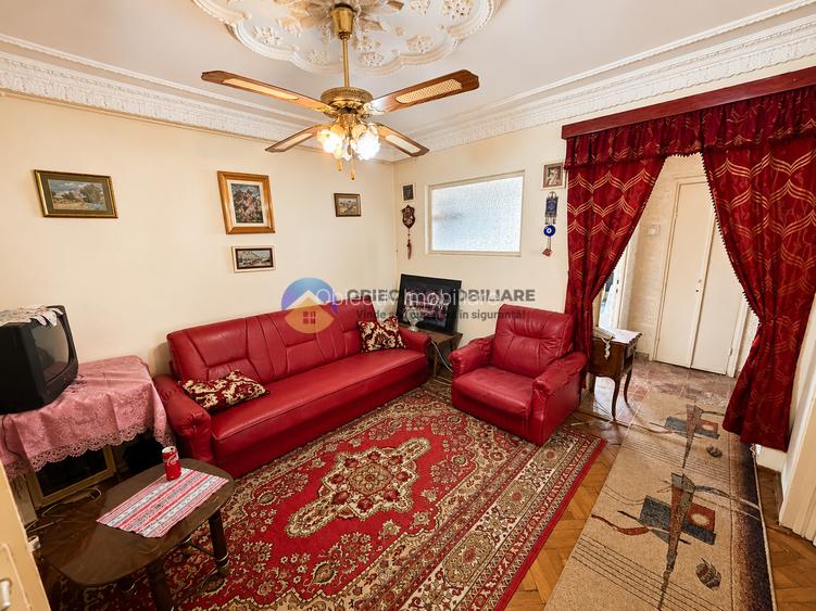 Apartament 4 camere. ,Bdul Traian la H-uri Piatra Neamt - 2